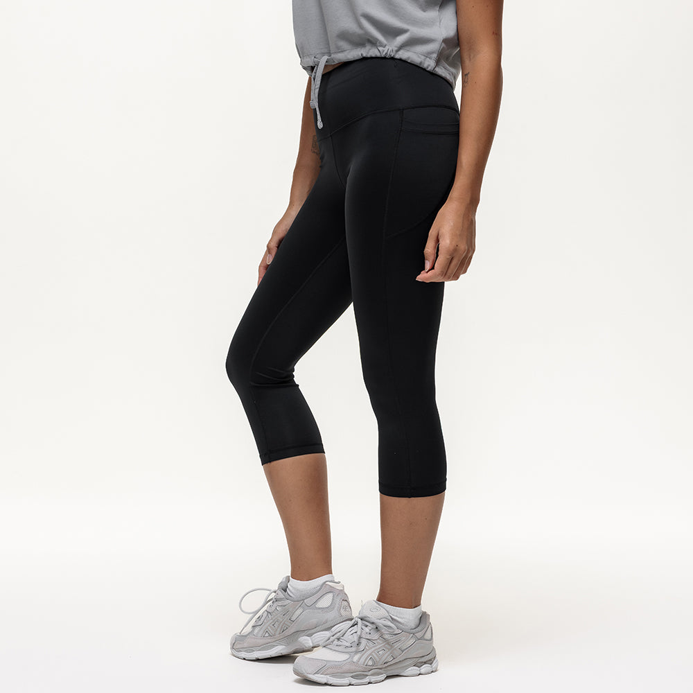 High Rise Capri Genesis Leggings - Black Onyx