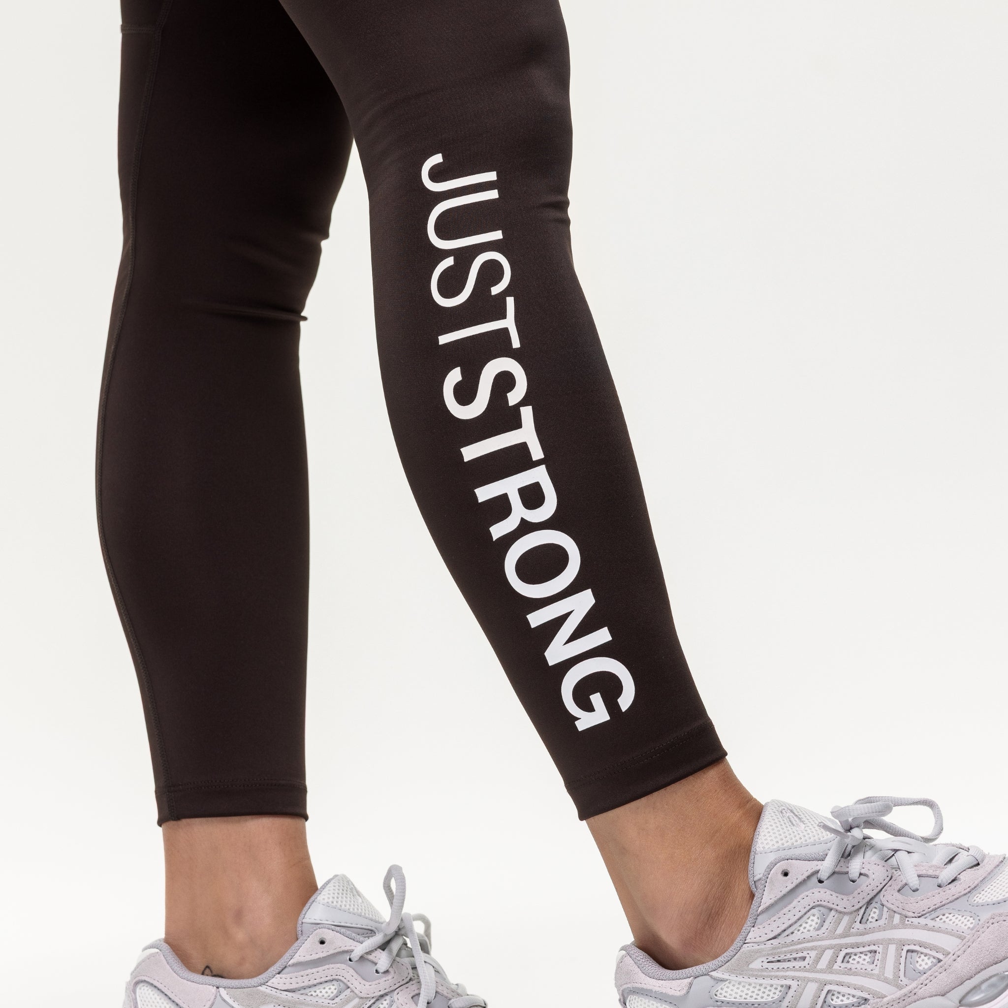 Motion Essential Leggings - Cocoa