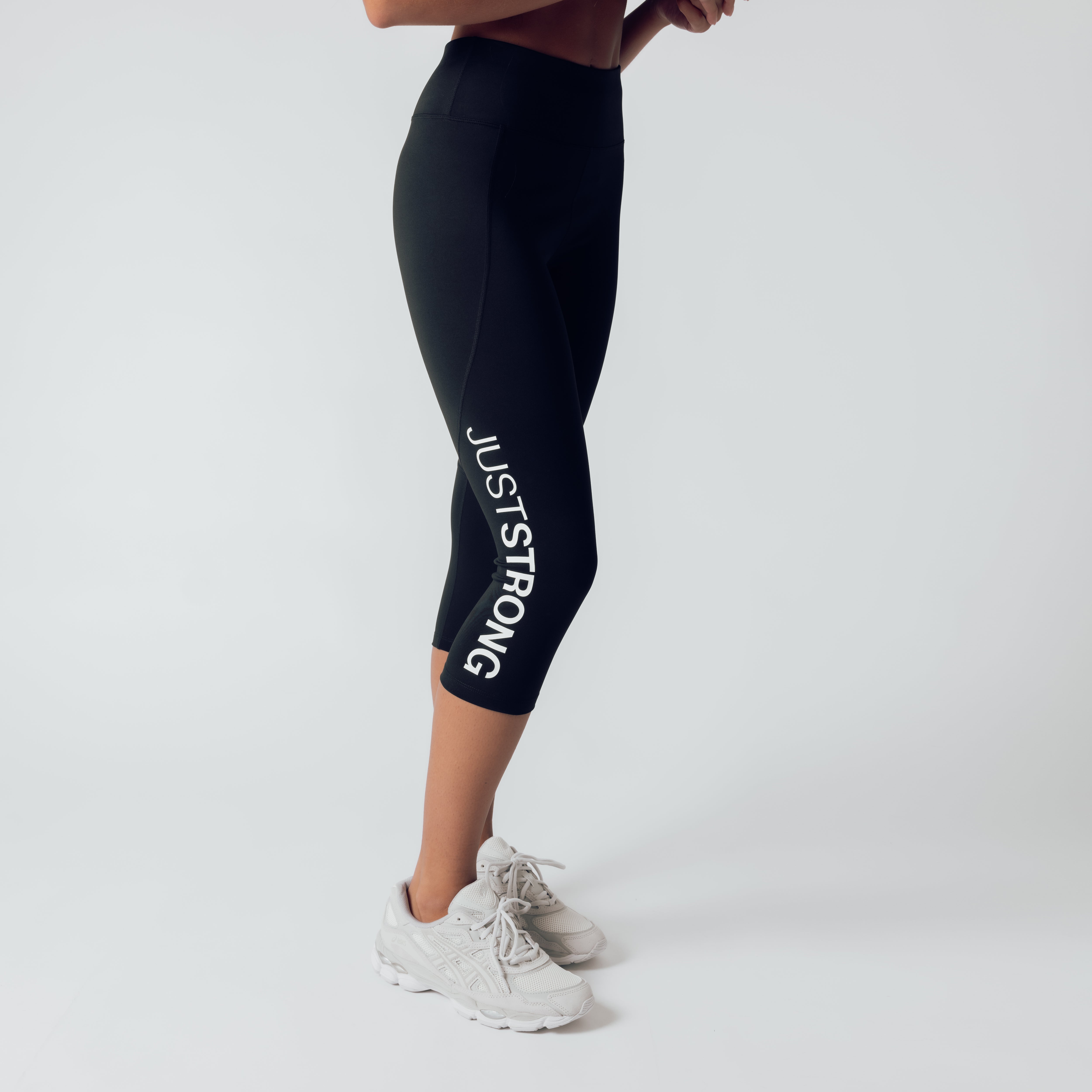 Motion Capri Leggings - Black Onyx